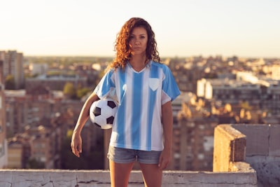 القنوات المفتوحة الناقلة لمباراة الأهلي والهلال السوداني اليوم